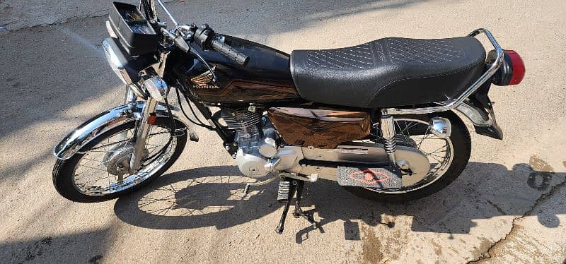 Honda CG 125S SELF START GOLD EDITION 1