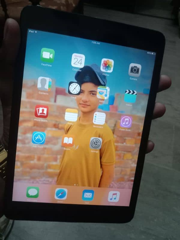 i pad mini 2 10/10 contact 03236418370 exchange possible 1