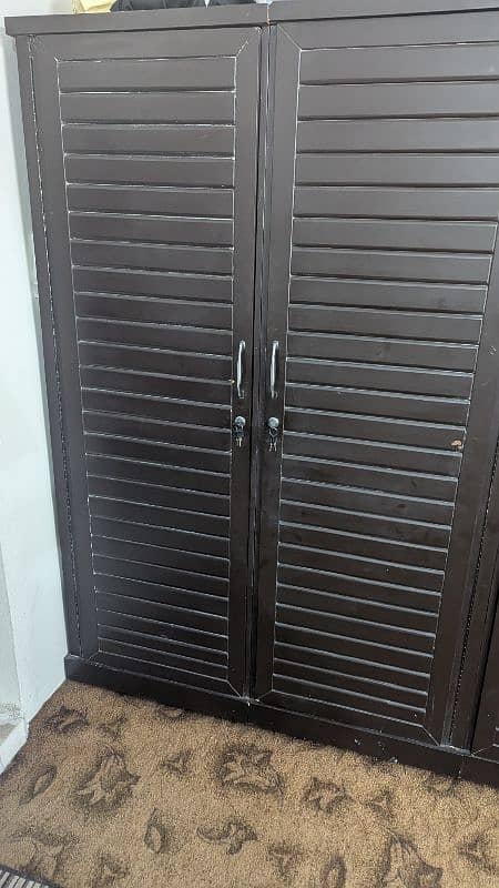 3 Partition Wardrobe Wooden 0