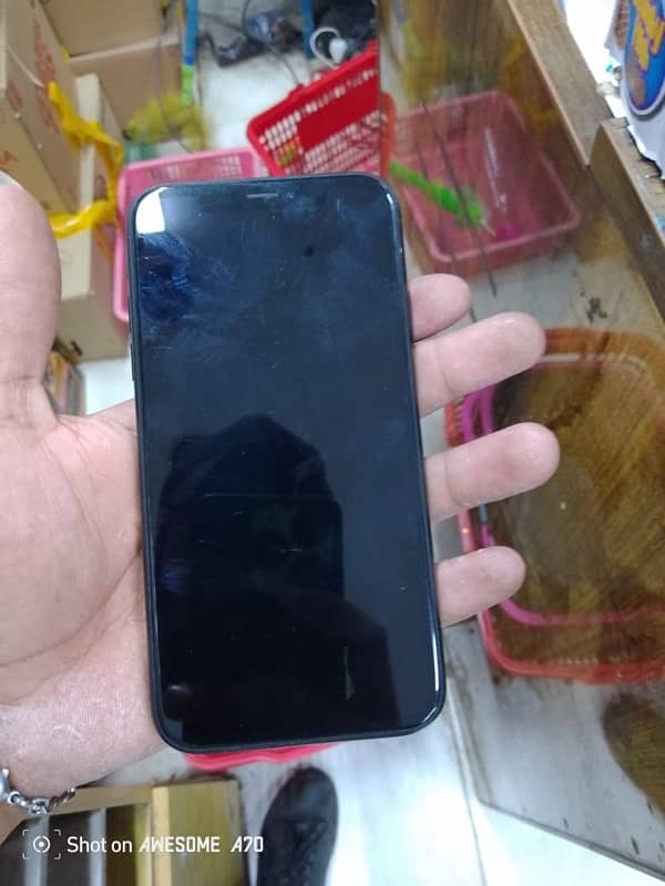 iPhone XR 64gb factory lock condition 10/8 3