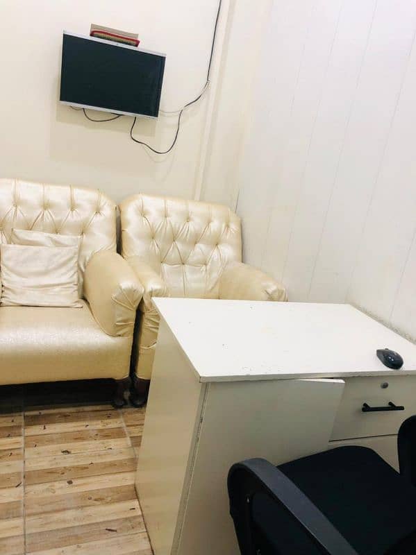 saloon for sale urgent satellite town Gujranwala 7