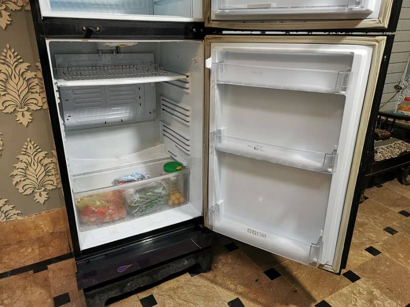 National Freezer Model 760GD-PF Refrigerator Full Jumbo Size 4