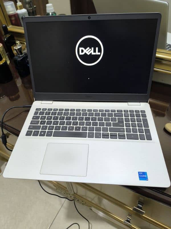 Dell Inspiron 3501 i5 11th Gen 0