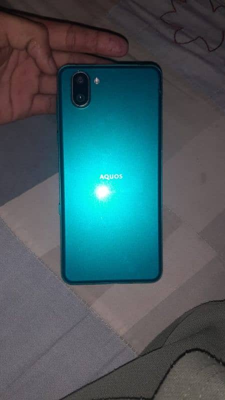 Sharp Aquos R3 non. pta 0