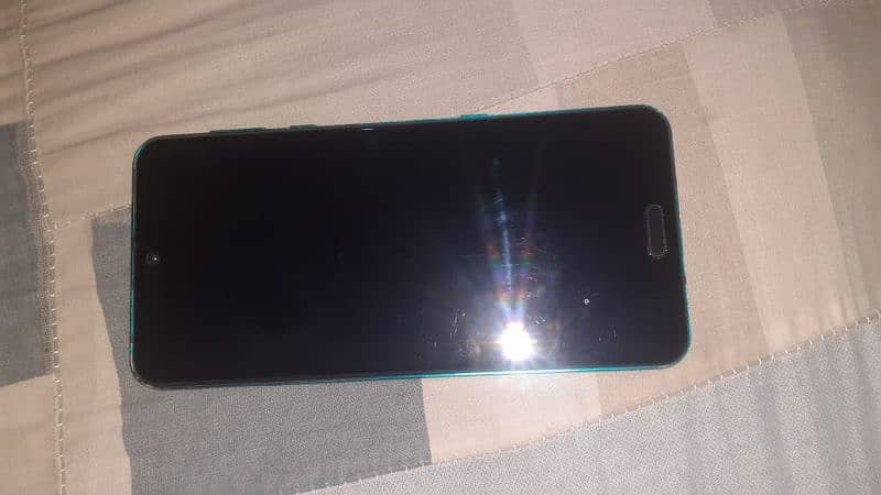 Sharp Aquos R3 non. pta 1