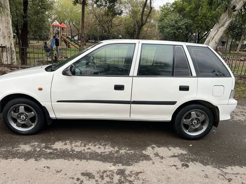 Suzuki Cultus VXR 2012 8