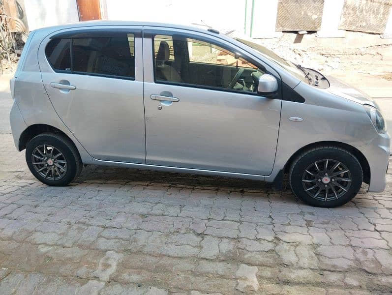 Toyota Pixis Epoch 2014 8