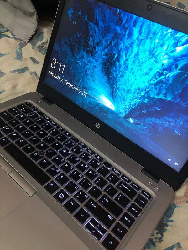 HP Core i5 6 Gen , AMD A12 1