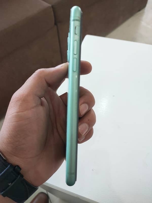 iPhone 11 Non PTA 128GB 5