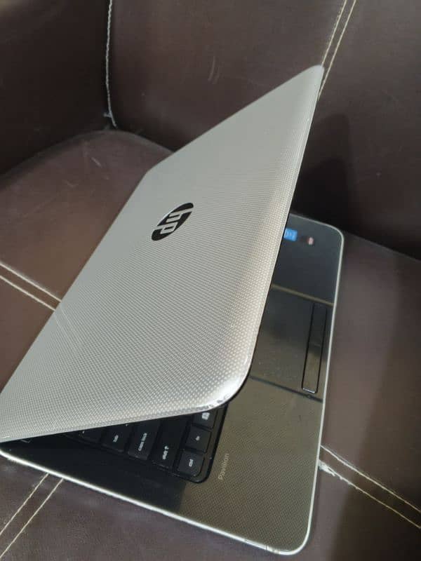 HP Pavilion Core i5 1