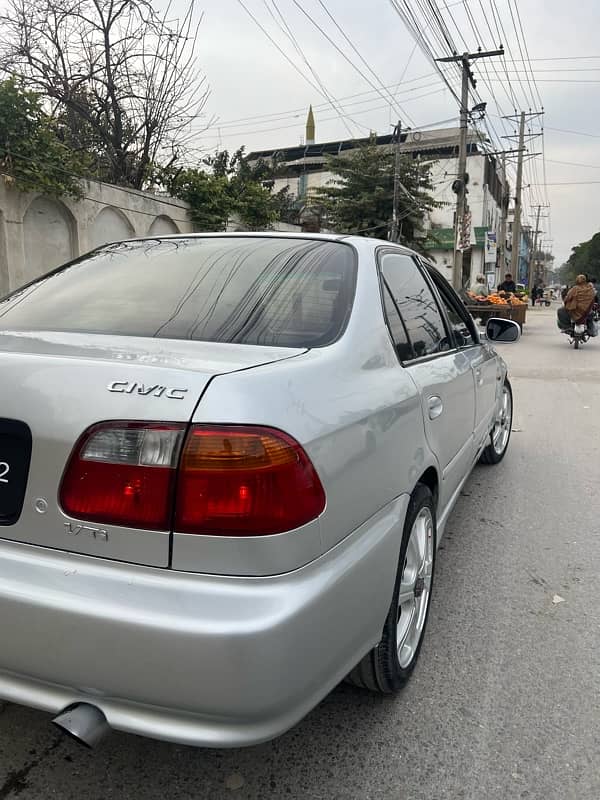 Honda Civic EXi 1999 3