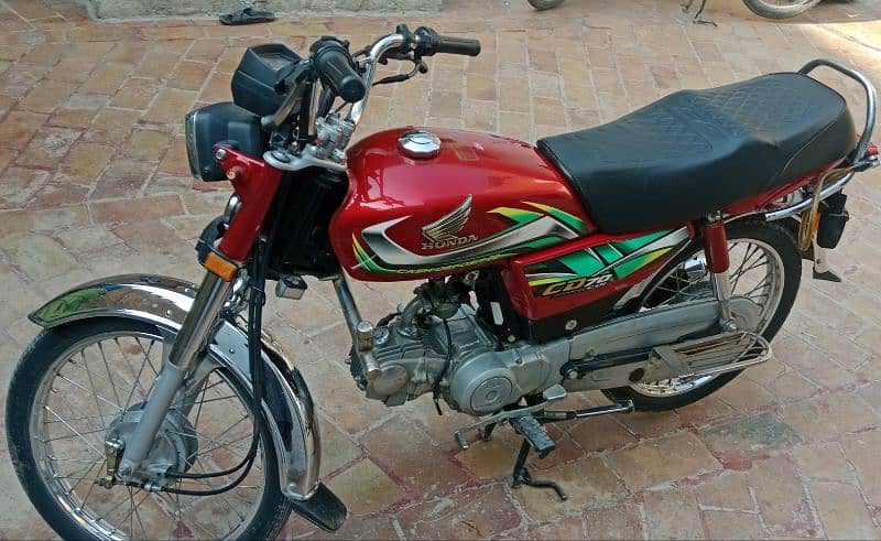 Honda CD 70 6