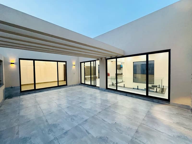 100% Original Pictures! 1 Kanal Brand New Ultra Luxury Modern Design House For Sale In DHA Ph 7 | Near By Park And McDonald's. . . . . 4