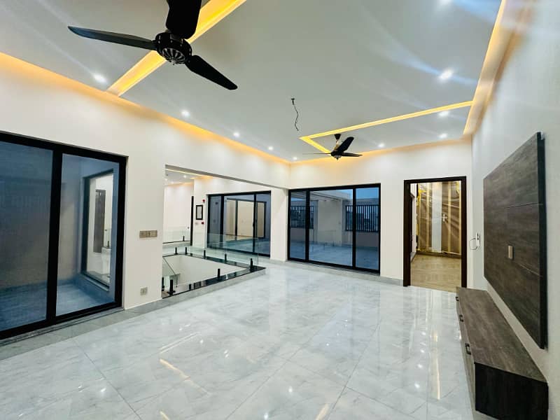 100% Original Pictures! 1 Kanal Brand New Ultra Luxury Modern Design House For Sale In DHA Ph 7 | Near By Park And McDonald's. . . . . 9