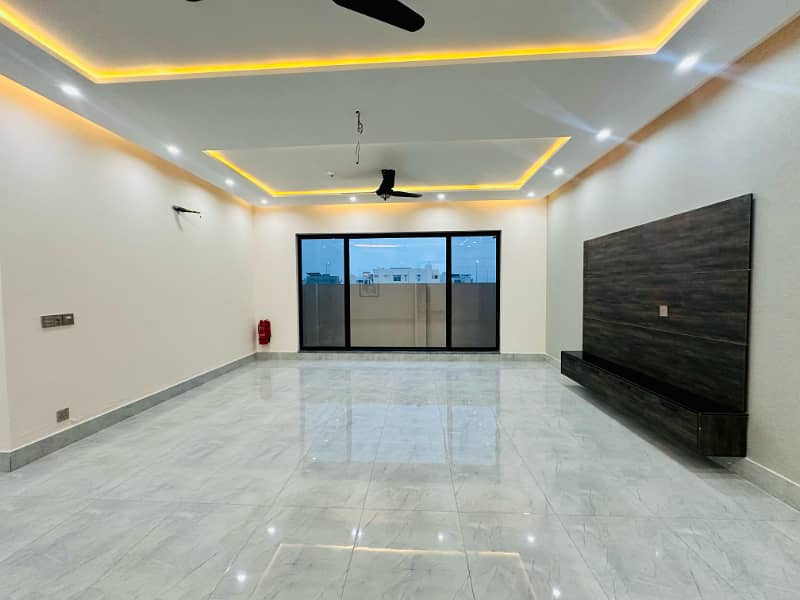 100% Original Pictures! 1 Kanal Brand New Ultra Luxury Modern Design House For Sale In DHA Ph 7 | Near By Park And McDonald's. . . . . 26