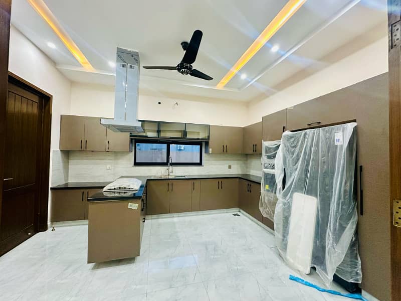 100% Original Pictures! 1 Kanal Brand New Ultra Luxury Modern Design House For Sale In DHA Ph 7 | Near By Park And McDonald's. . . . . 35