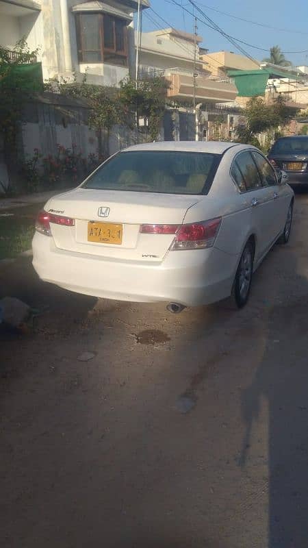 Honda Accord 2010 1