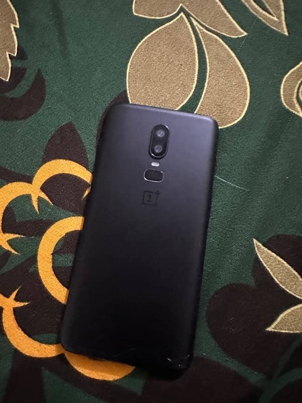 Oneplus 6 dual-sim 8/128 5