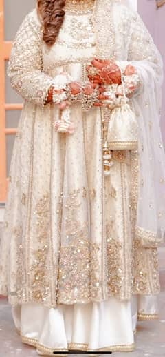 New Style Off-White Bridal Dress