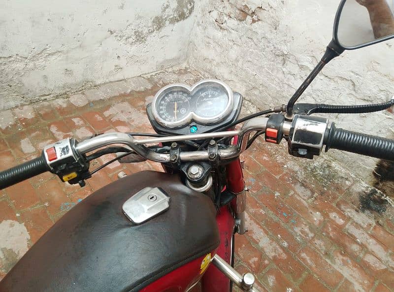 yamaha janon for sale in good condition model 2013 with complete 2