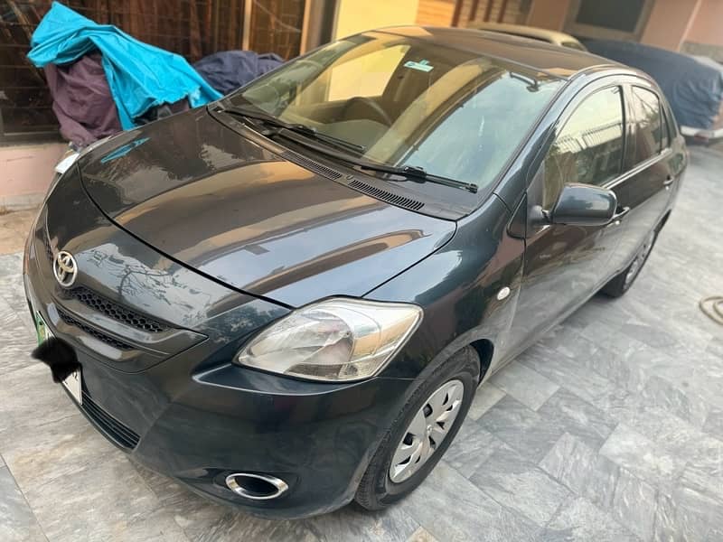 Toyota Belta 2007/2012 3