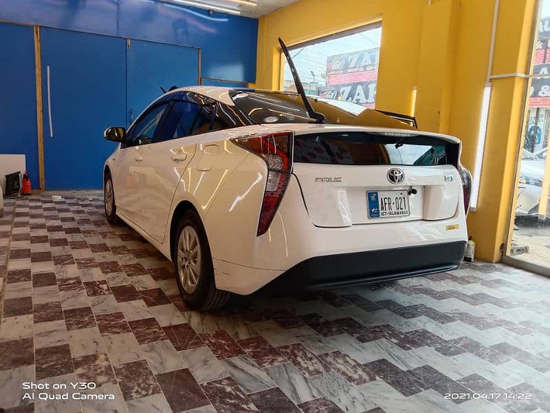 Toyota Prius 2018 1