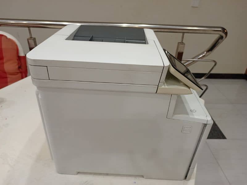 HP Color Laser Jet Pro MFP M477fdw 5