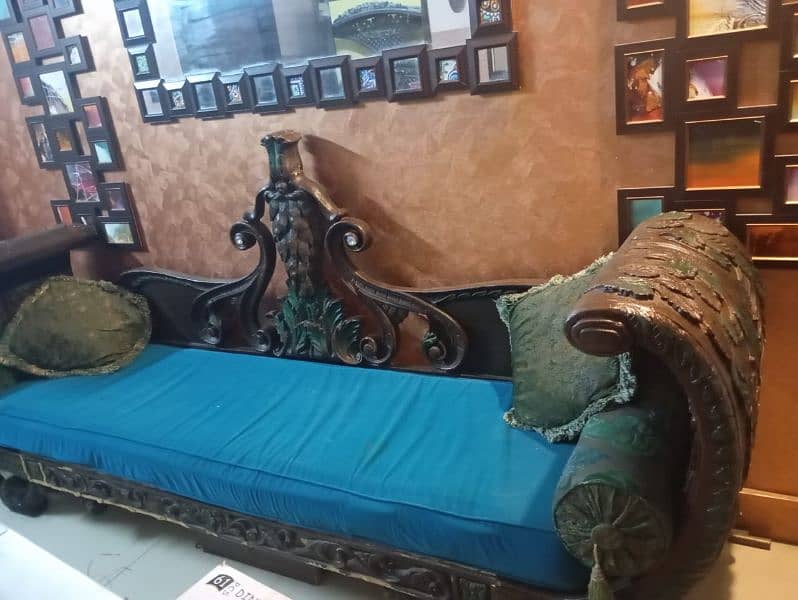 heavy sofa set for sale 3