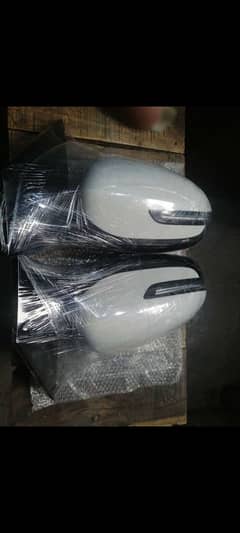 KIA Sportage side mirrors available