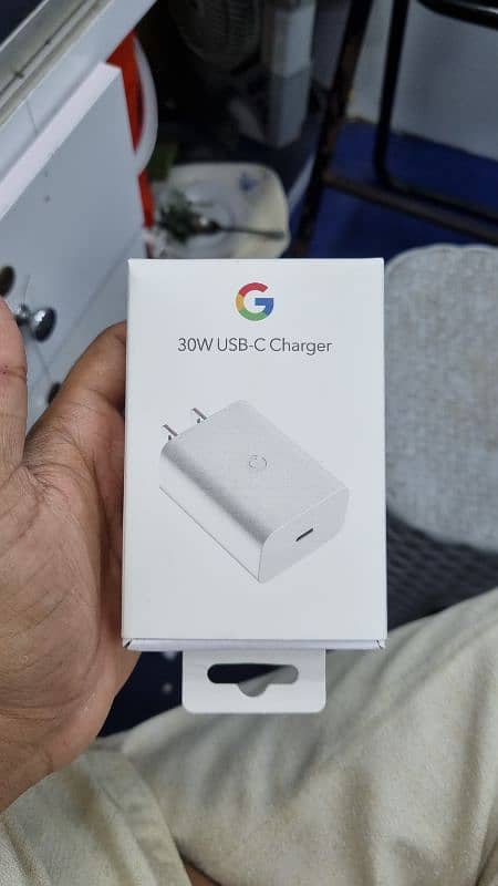 30 waat pixel charger with cable 1