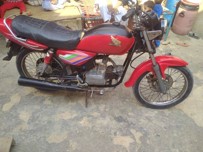 Honda 100 cc 1