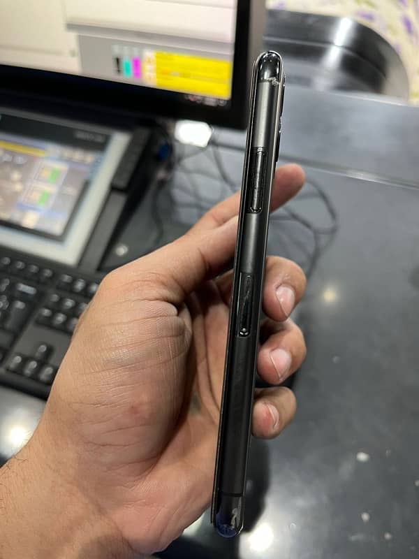 Iphone 11 Pro 64GB 4