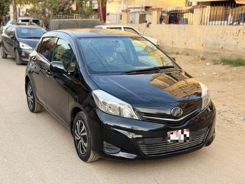 Toyota Vitz 2014 reg 2017 push start 1