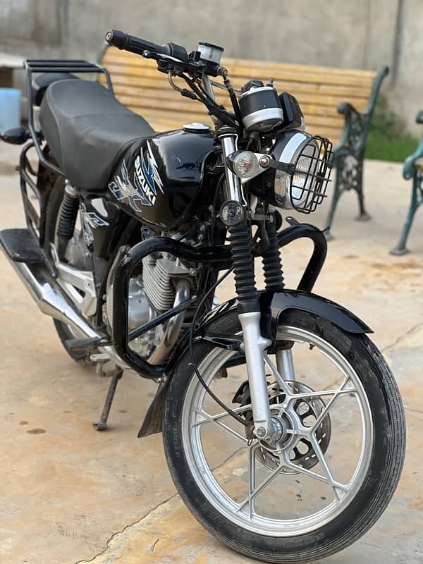 Suzuki 150 SE 3