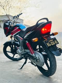 honda CB125F  . . kotli number . . 10k driven . . new condition