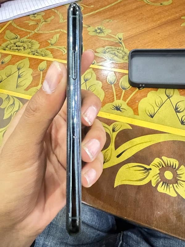 iphone 11pro 256gb FU 1