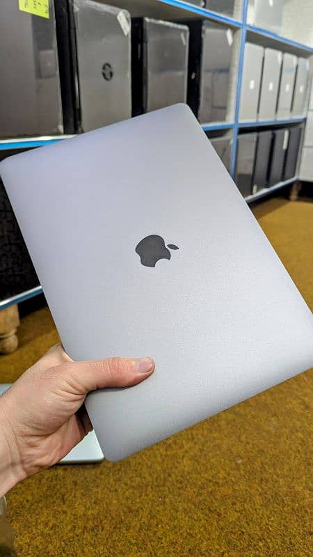 MacBook air modal 2019 6