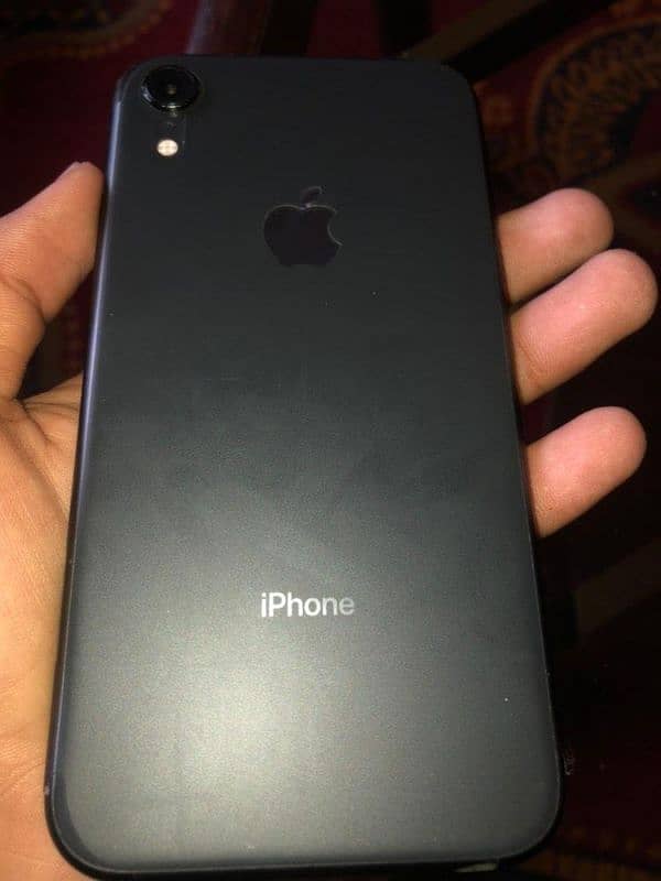 IPHONE XR black 5