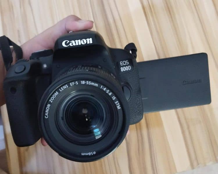 Canon 800d with 18-55 lens 0