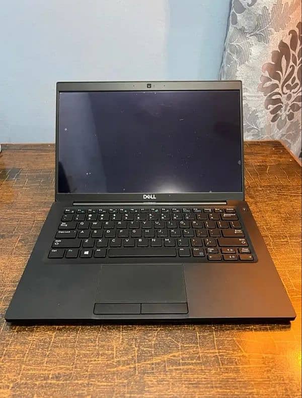 Dell Latitude 7790 [i5 - 8 Gen] 1