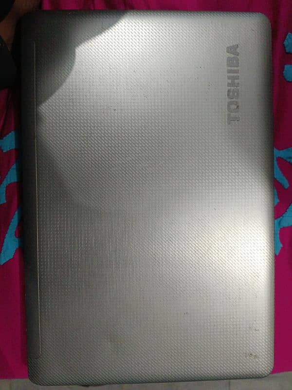 TOSHIBA SATELLITE CORE I5 2ND GENERATION 500 GB HDD AND 4 GB RAM 0