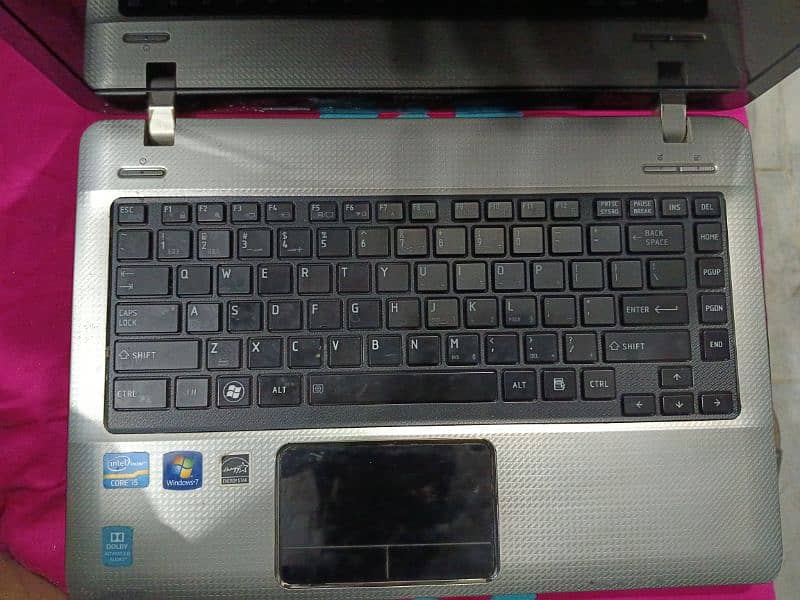 TOSHIBA SATELLITE CORE I5 2ND GENERATION 500 GB HDD AND 4 GB RAM 1