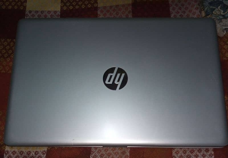 HP Laptop model 15 DA0000TU - 8th Gen Ci3 display"15.6" 0