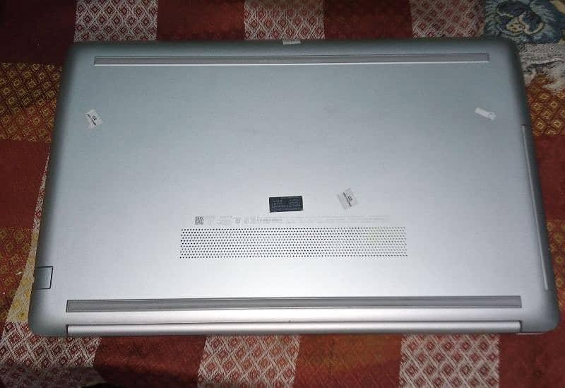 HP Laptop model 15 DA0000TU - 8th Gen Ci3 display"15.6" 1