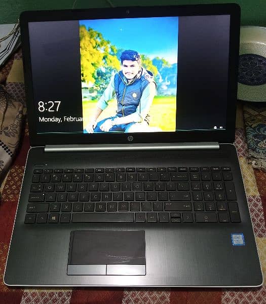 HP Laptop model 15 DA0000TU - 8th Gen Ci3 display"15.6" 2