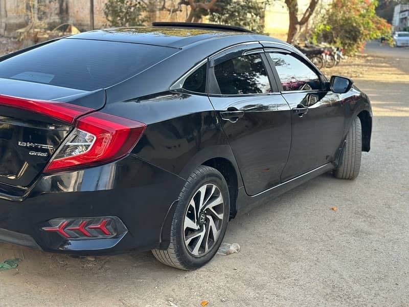 Honda Civic 2017 1