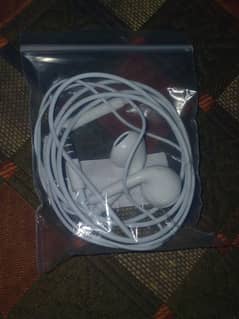 brand new earphone