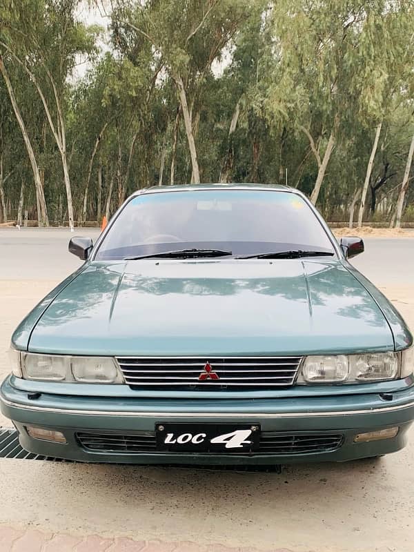 Mitsubishi Galant 1990 3