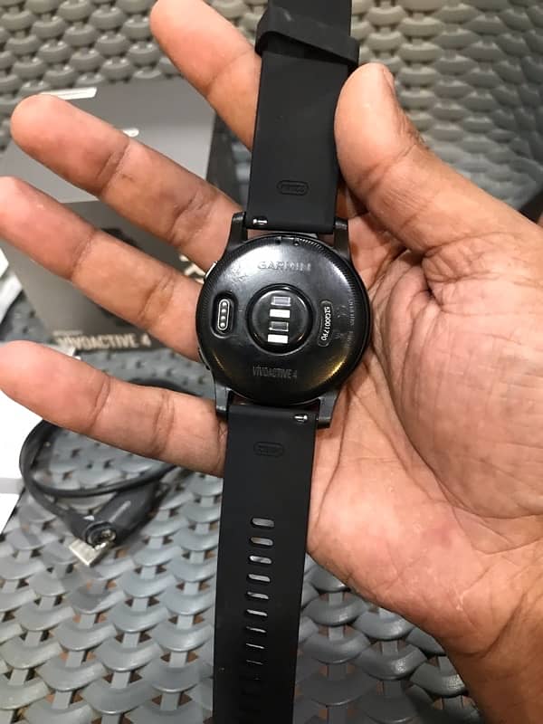 Garmin vivoactive 4 3