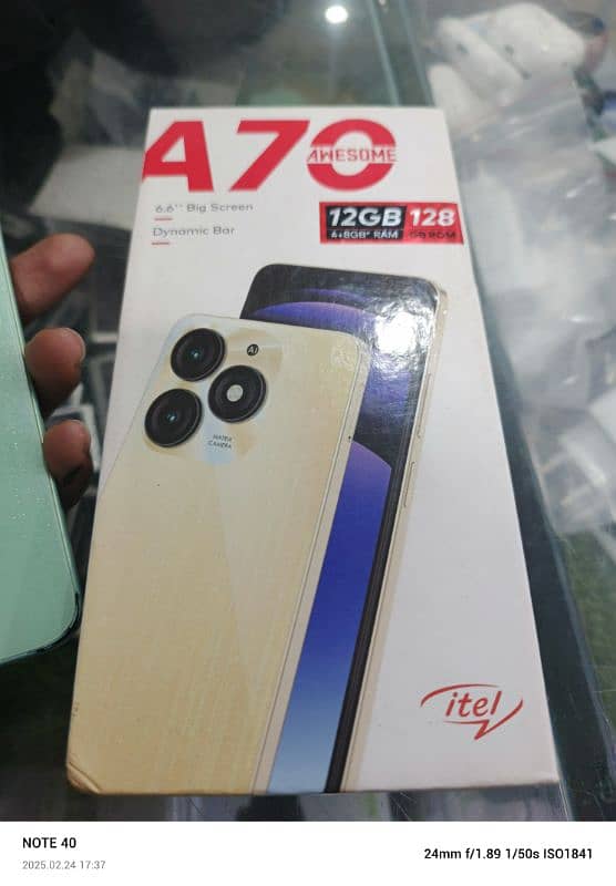 itel A70 ram 4. mery 128 gb 2